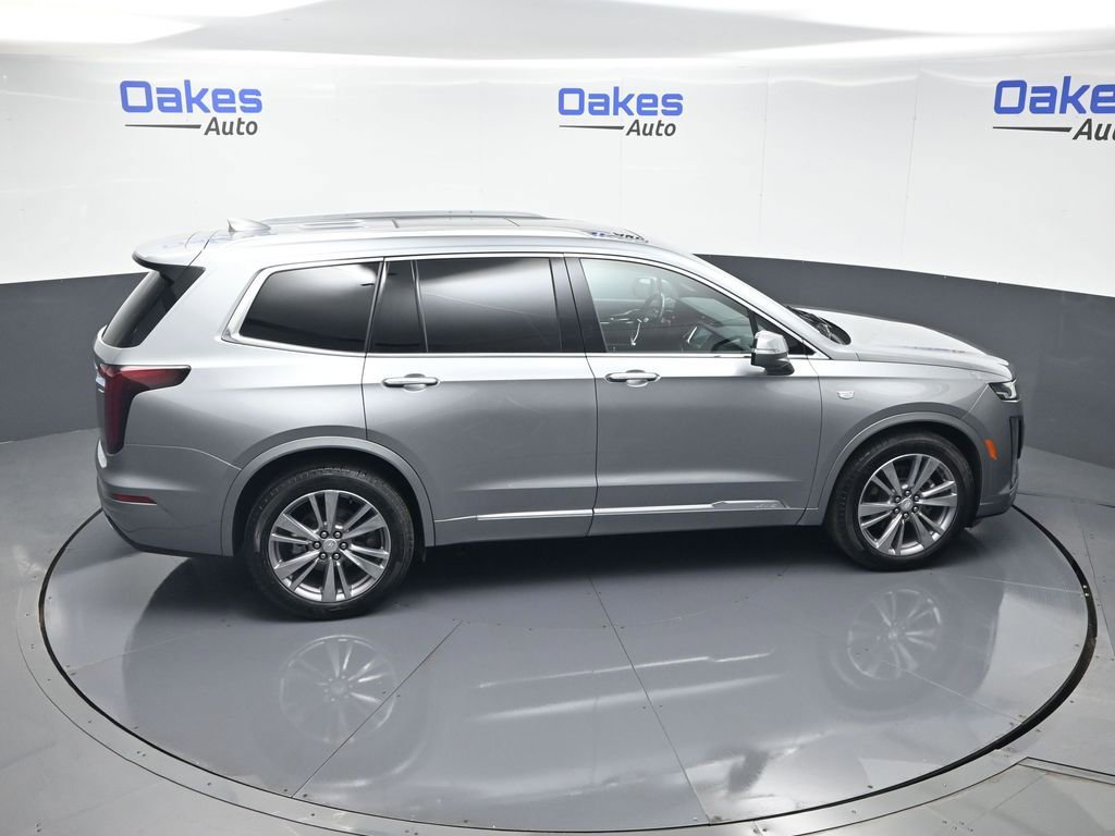Used 2025 Cadillac XT6 Premium Luxury image 53