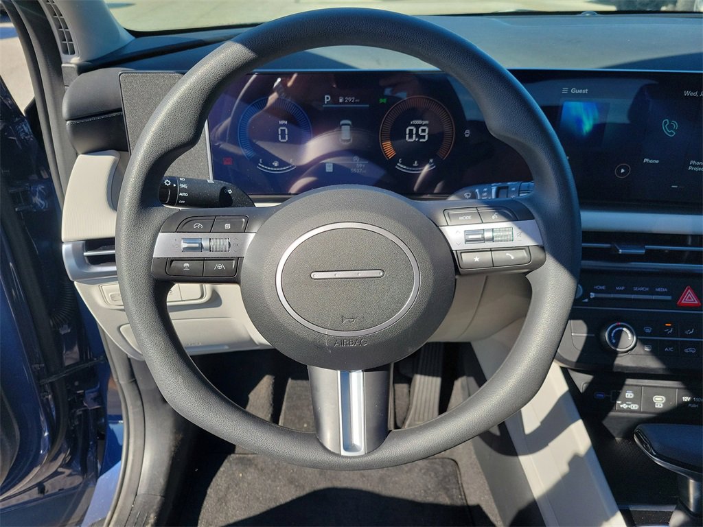 Certified 2025 Hyundai Tucson SE image 24