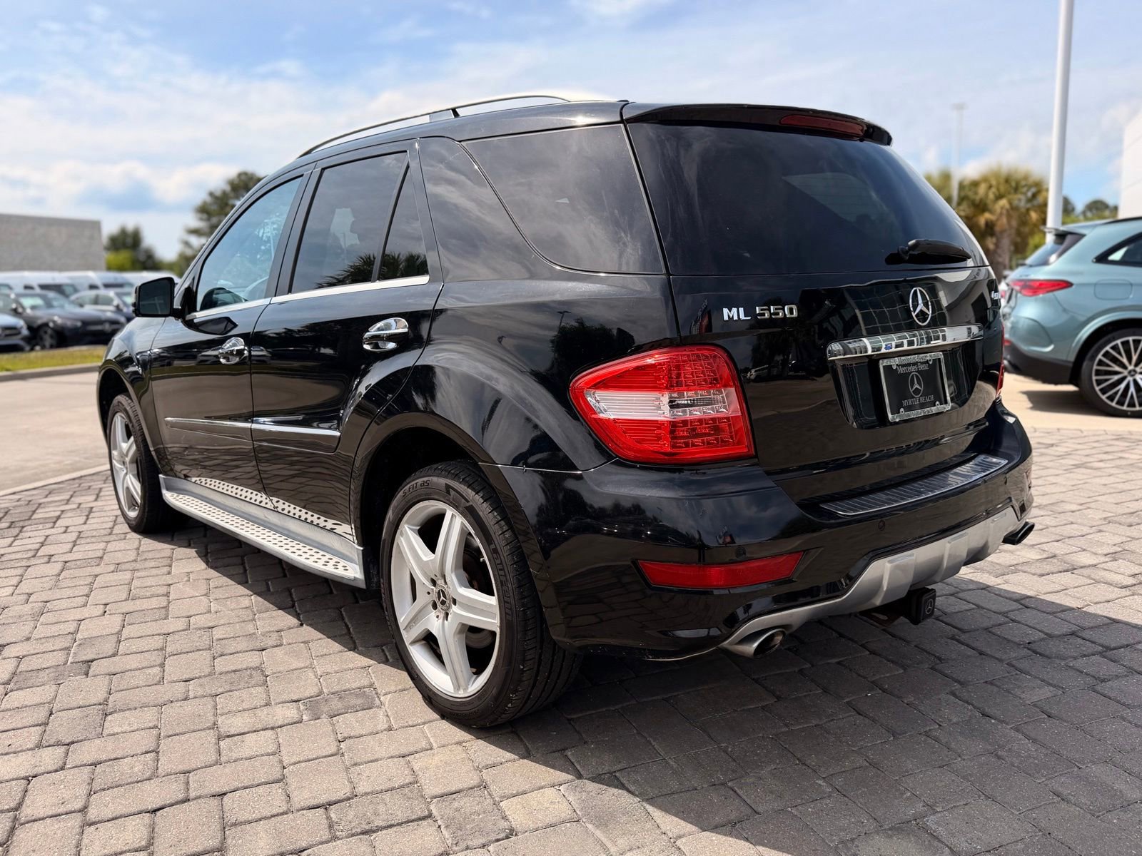 Used 2011 Mercedes-Benz ML 550 4MATIC image 10