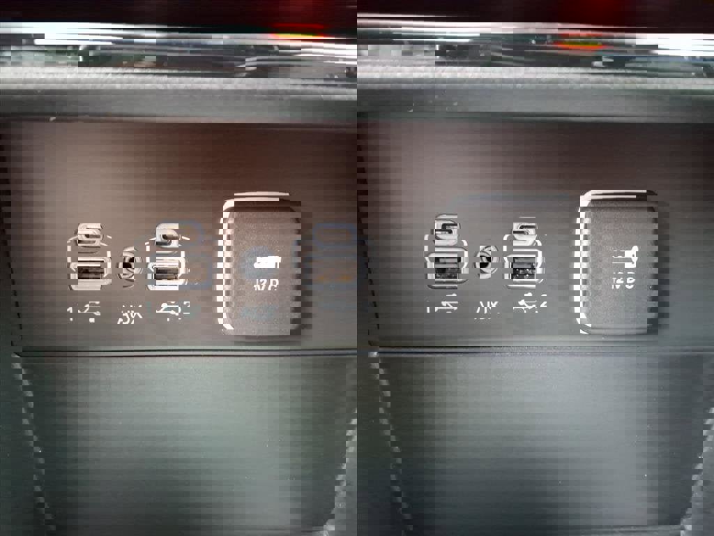 New 2025 Jeep Grand Cherokee L Limited image 13