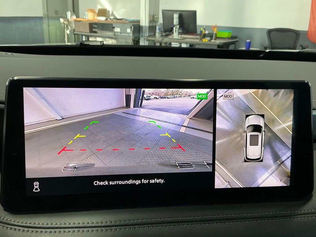 Used 2025 INFINITI QX60 Luxe w/ Vision Package image 11