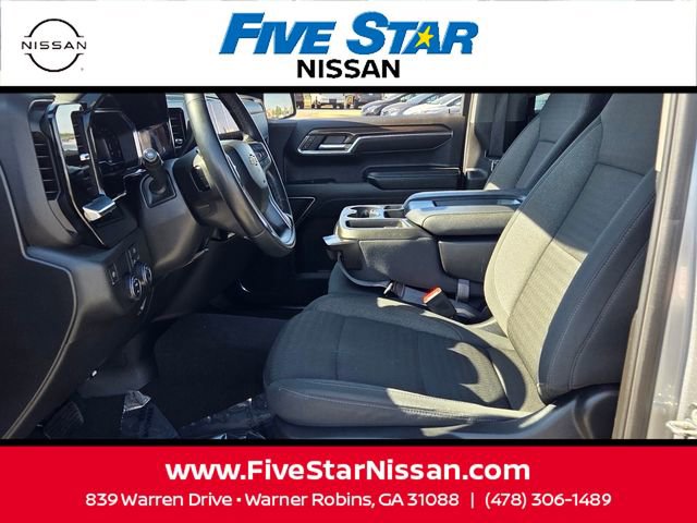 Used 2024 Chevrolet Silverado 1500 LT w/ Protection Package RWD image 5