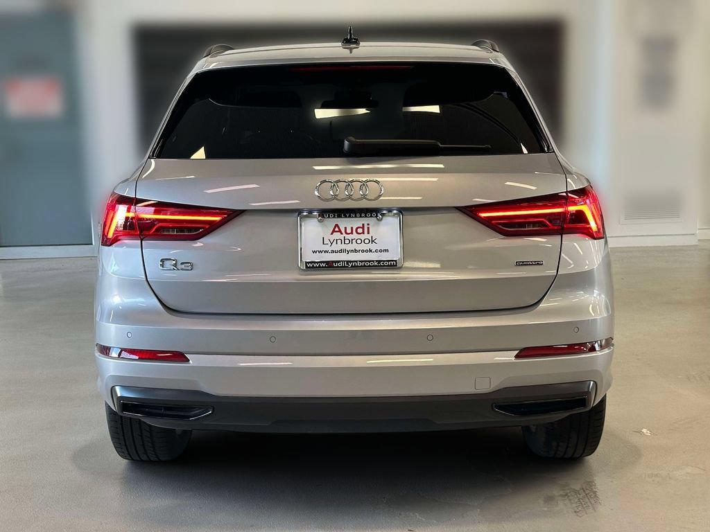 Used 2023 Audi Q3 2.0T Premium w/ Convenience Package AWD/4WD image 5