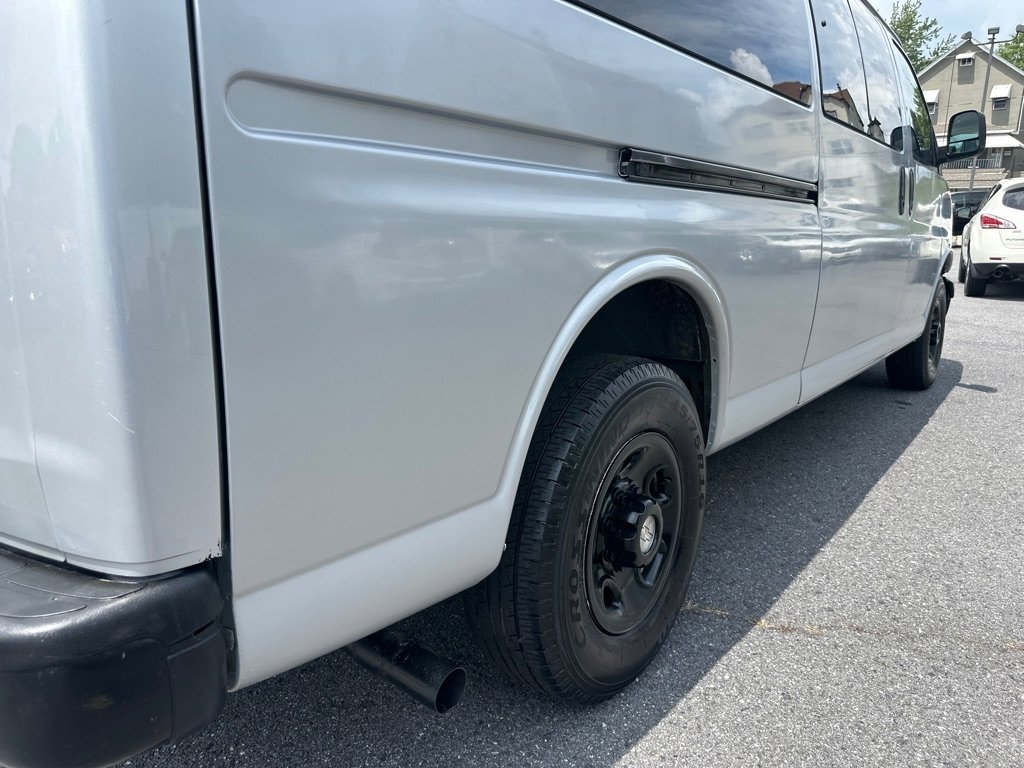 Used 2015 Chevrolet Express 3500 LS image 13