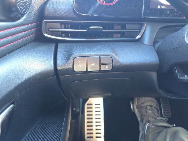 Used 2023 Hyundai Elantra N Line image 15