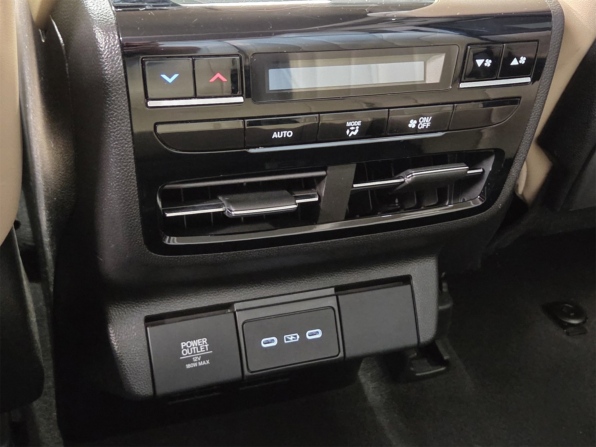 Used 2025 Acura MDX w/ Technology Package image 13