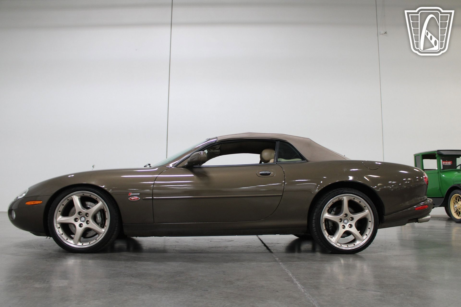 Used 2001 Jaguar XK8 Convertible RWD image 24