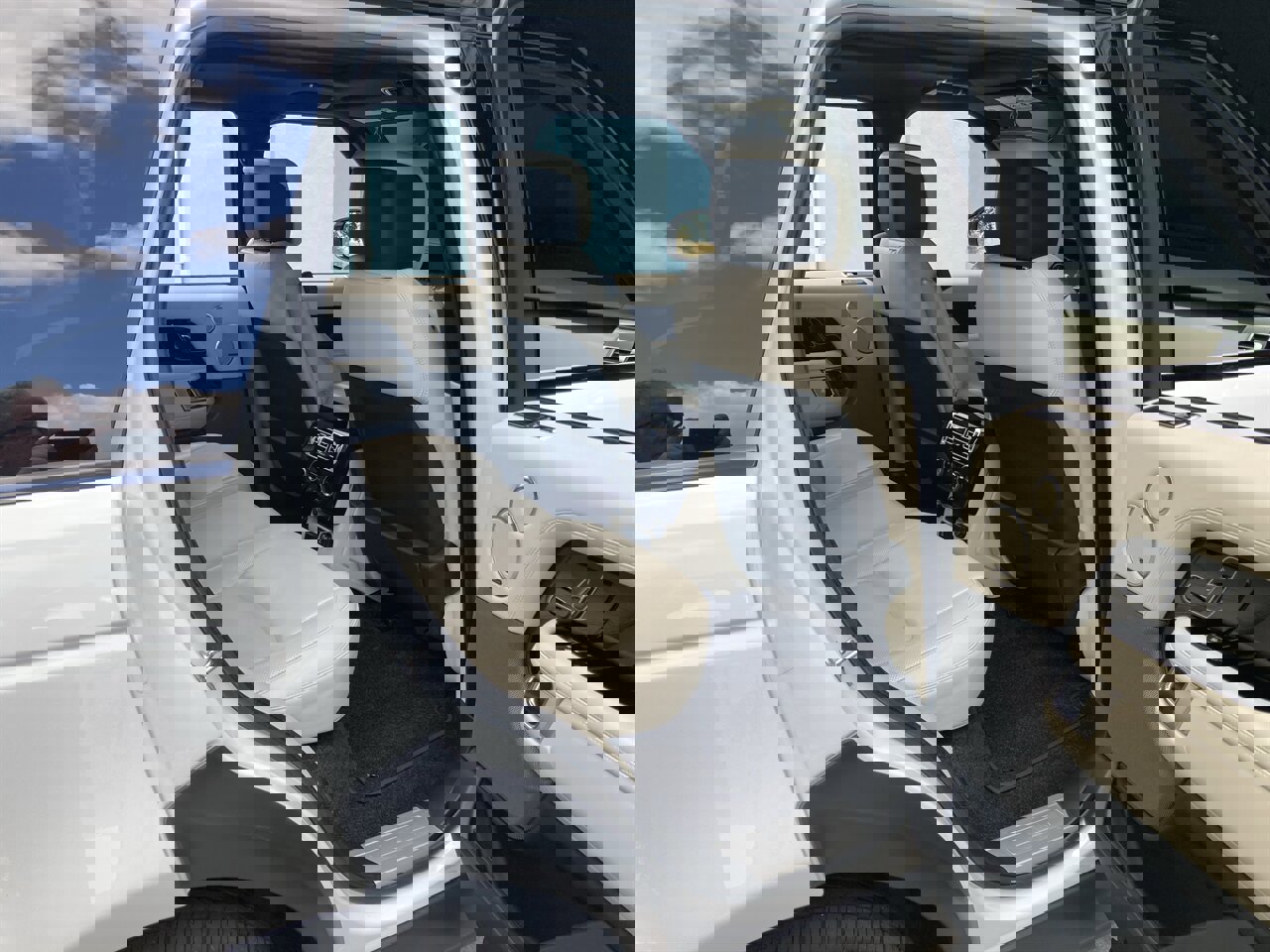 Used 2019 Land Rover Range Rover Supercharged image 19