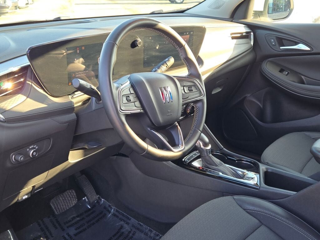 Used 2024 Buick Encore GX Preferred image 21