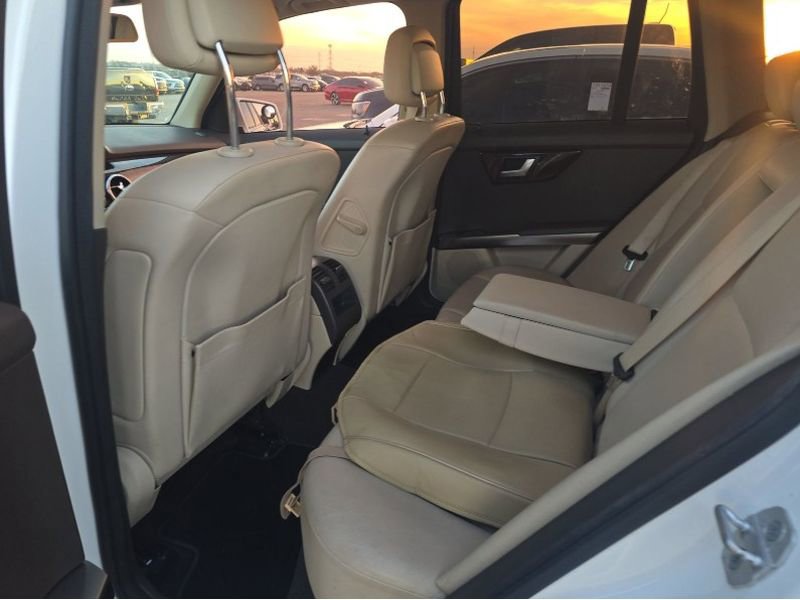 Used 2014 Mercedes-Benz GLK 350 2WD image 11