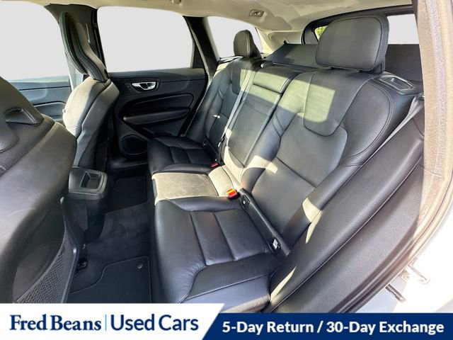 Used 2021 Volvo XC60 T5 Momentum image 26