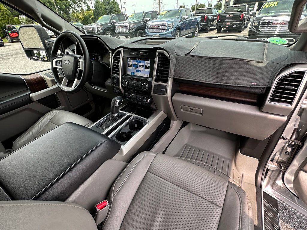 Used 2017 Ford F150 Lariat w/ Equipment Group 501A Mid AWD/4WD image 16
