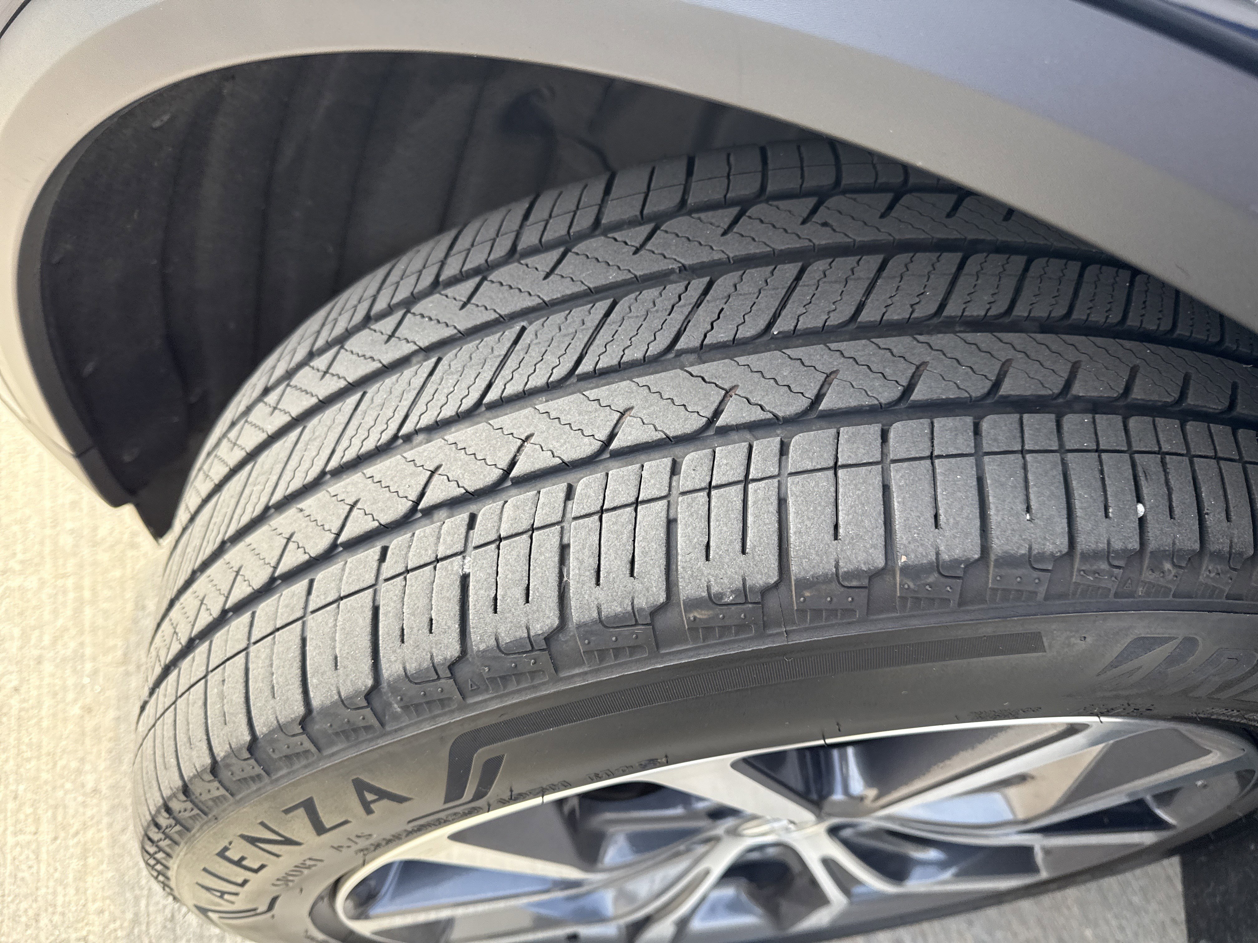 Certified 2024 Acura MDX SH-AWD w/ Technology Package image 12