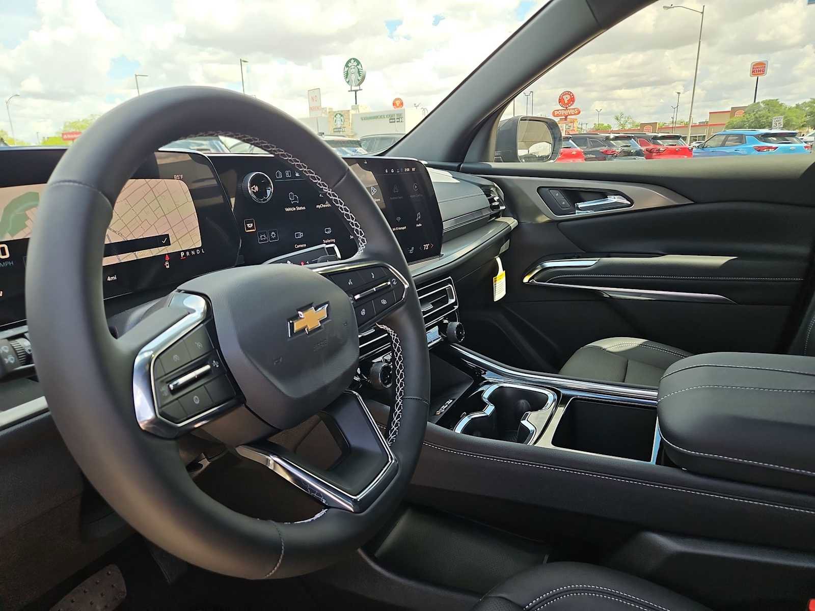 New 2026 Chevrolet Traverse LT image 10