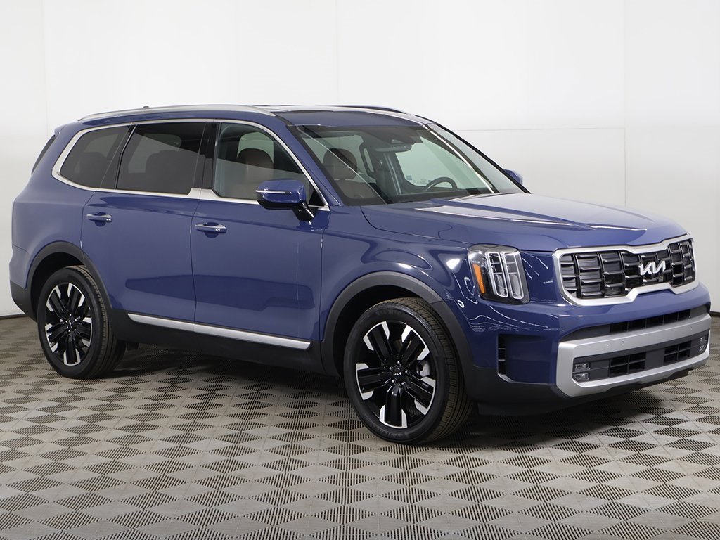 Used 2023 Kia Telluride SX image 2