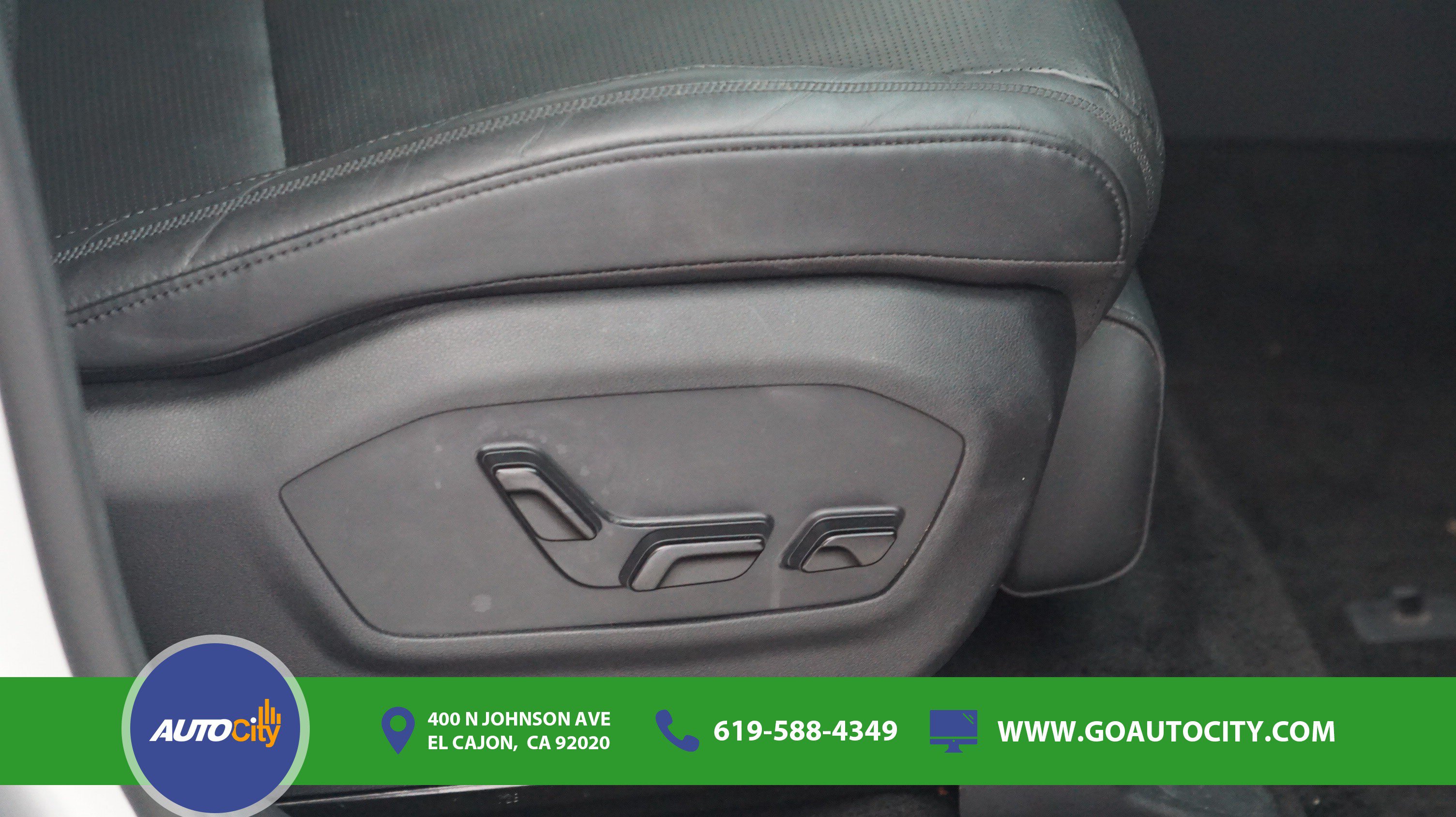 Used 2024 Hyundai Santa Fe Calligraphy AWD/4WD image 17