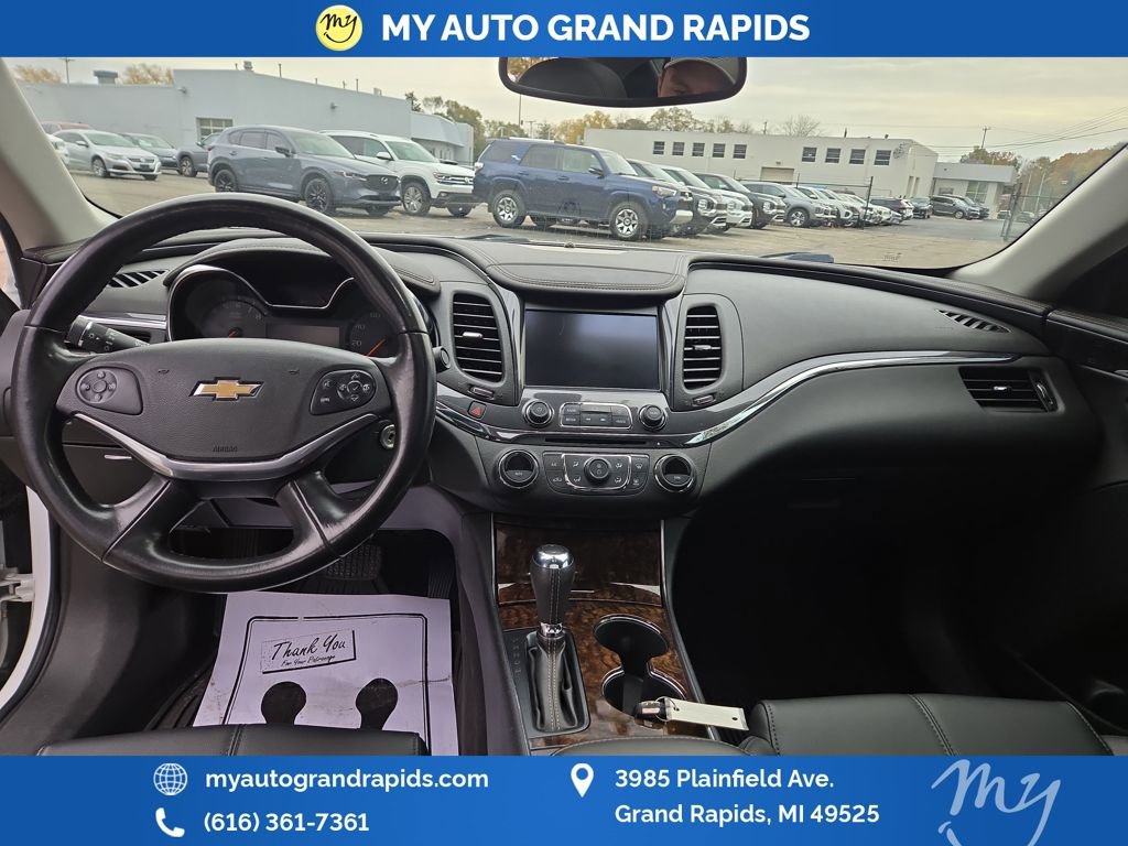Used 2014 Chevrolet Impala LT w/ Convenience Package image 24