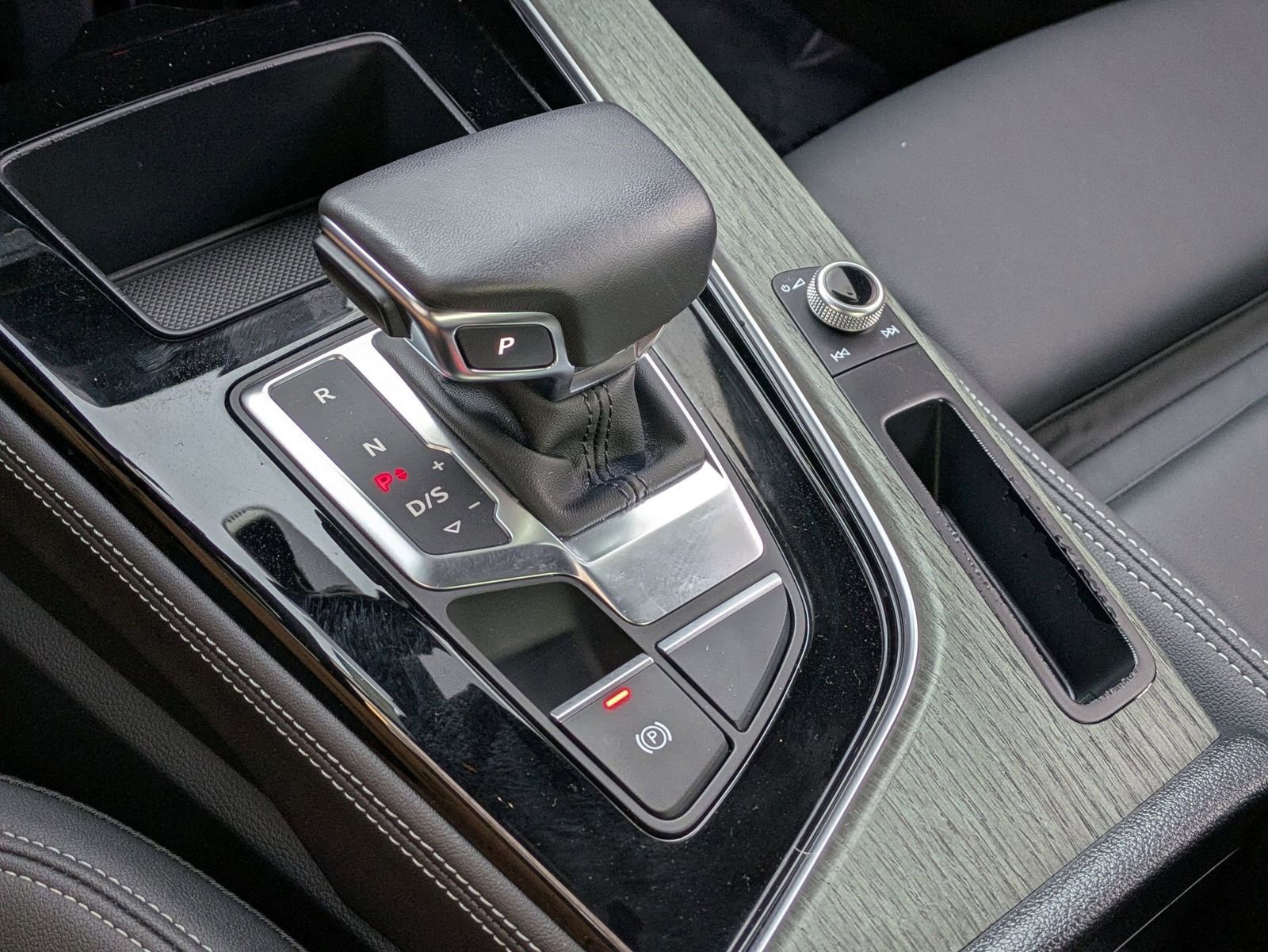 Used 2023 Audi A4 2.0T Premium Plus w/ Premium Plus Package image 14