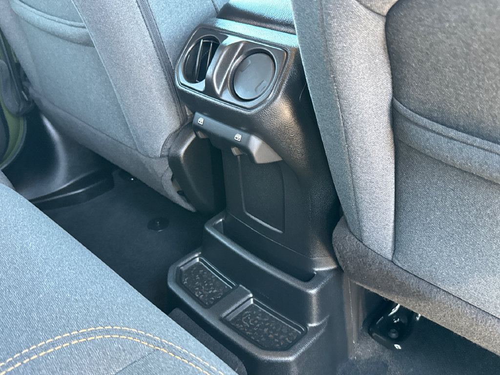 Certified 2024 Jeep Wrangler Unlimited w/ Convenience Group AWD/4WD image 19