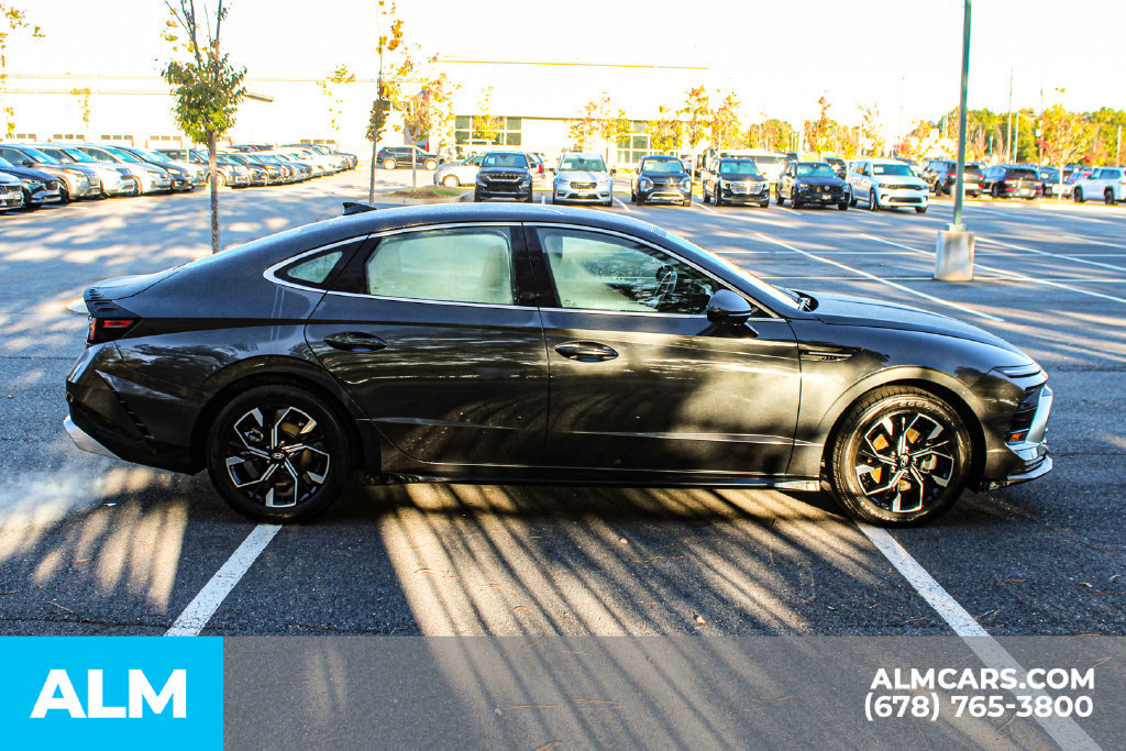 Used 2025 Hyundai Sonata SEL FWD image 8