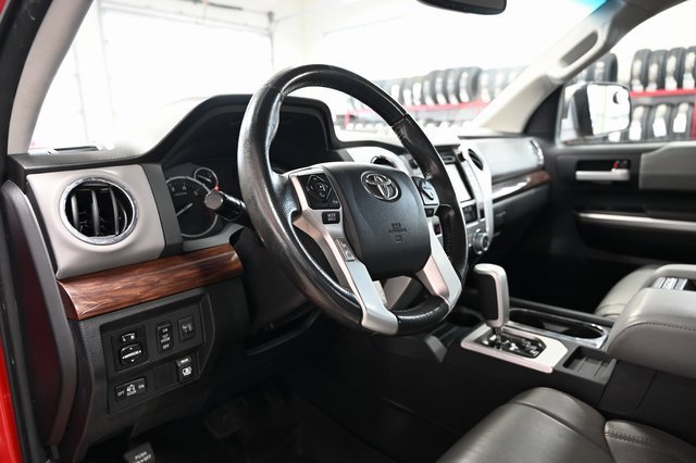 Used 2014 Toyota Tundra Limited w/ Limited Premium Package image 23