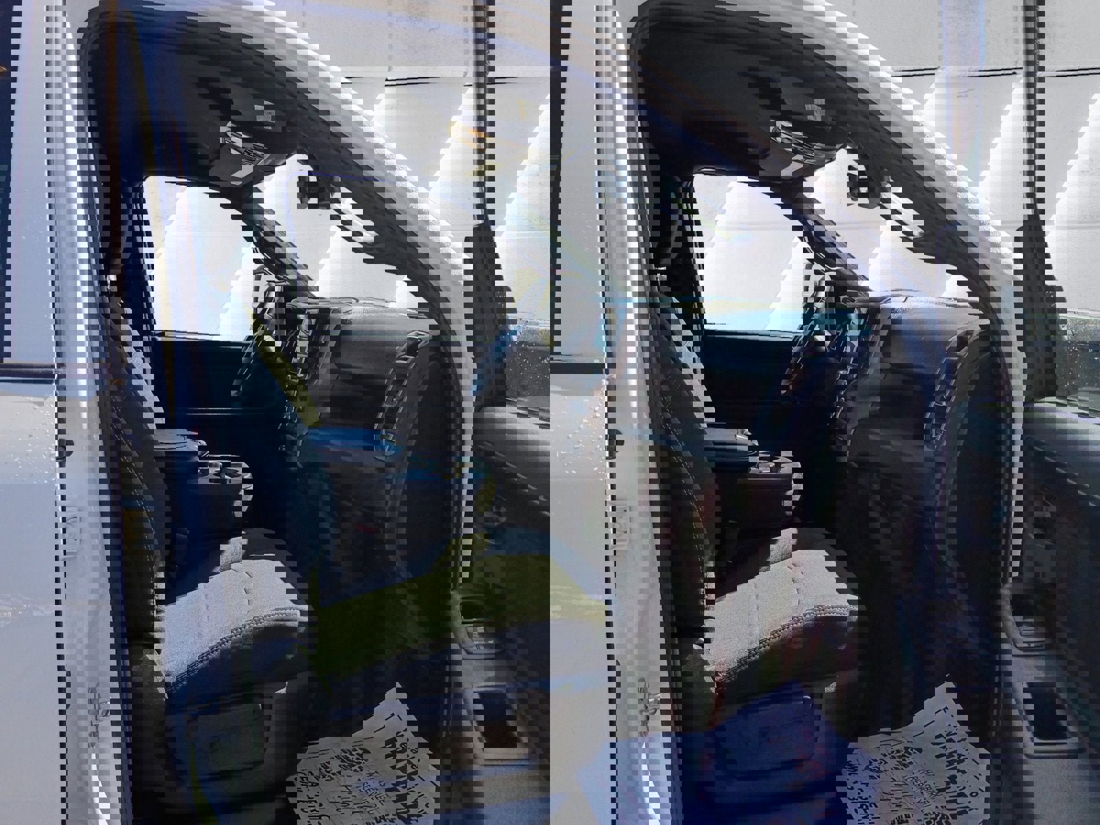 Used 2024 RAM 2500 Tradesman w/ Chrome Appearance Group image 16