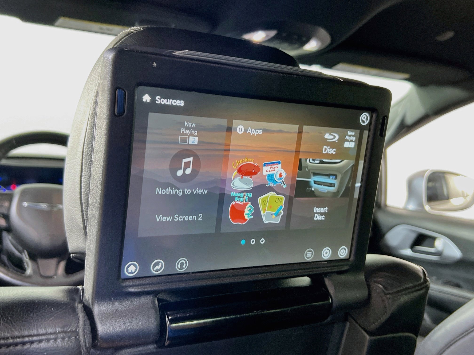 Used 2020 Chrysler Pacifica Touring-L Plus FWD image 24
