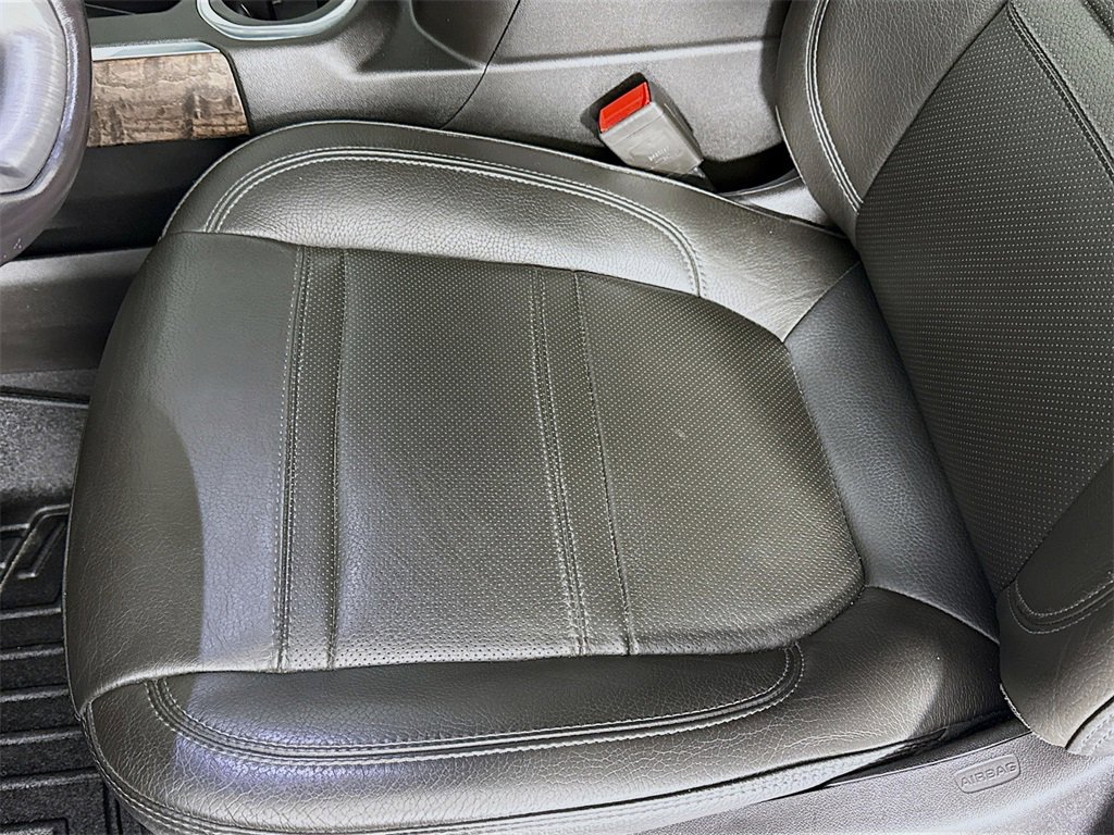 Used 2022 GMC Sierra 2500 Denali w/ Denali Ultimate Package image 18