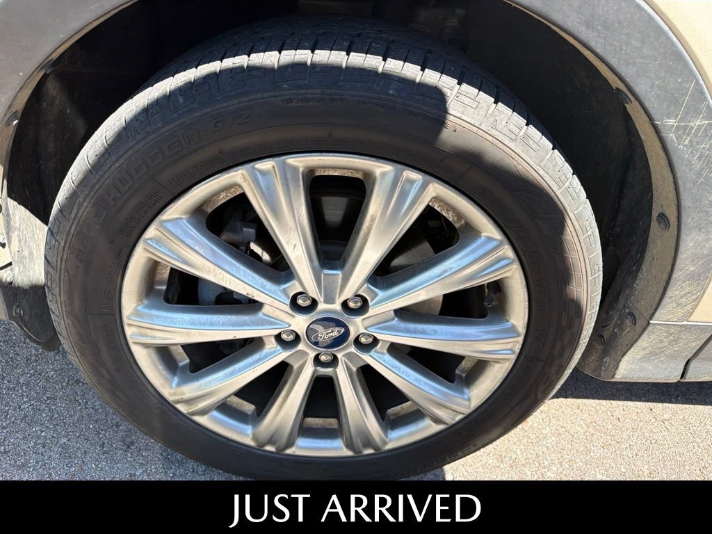 Used 2018 Ford Escape Titanium FWD image 9