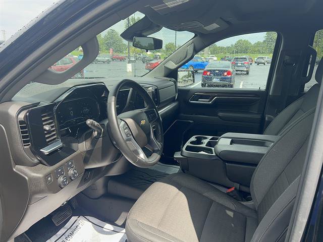 Used 2024 Chevrolet Silverado 1500 LT AWD/4WD image 14