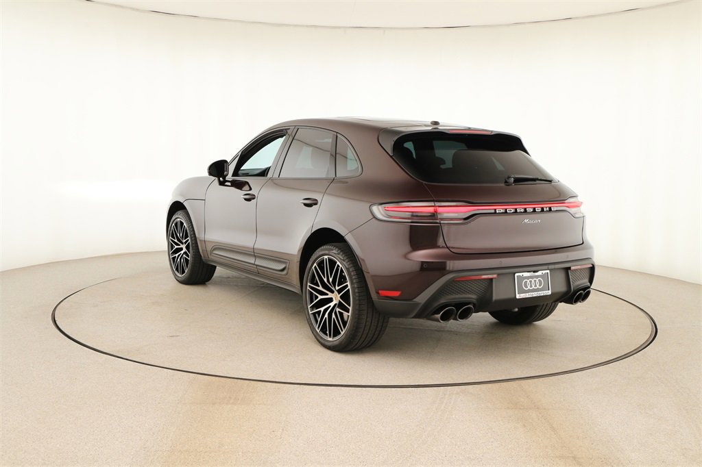 Used 2023 Porsche Macan Turbo image 4