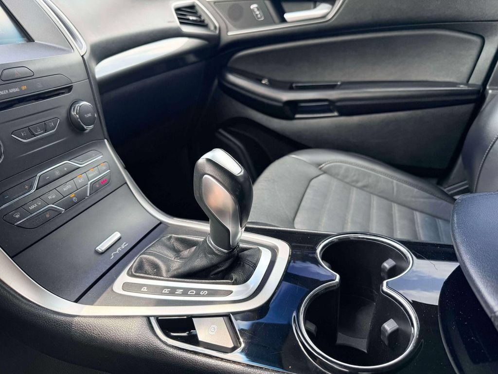 Used 2015 Ford Edge SEL w/ Canadian Comfort Package FWD image 30