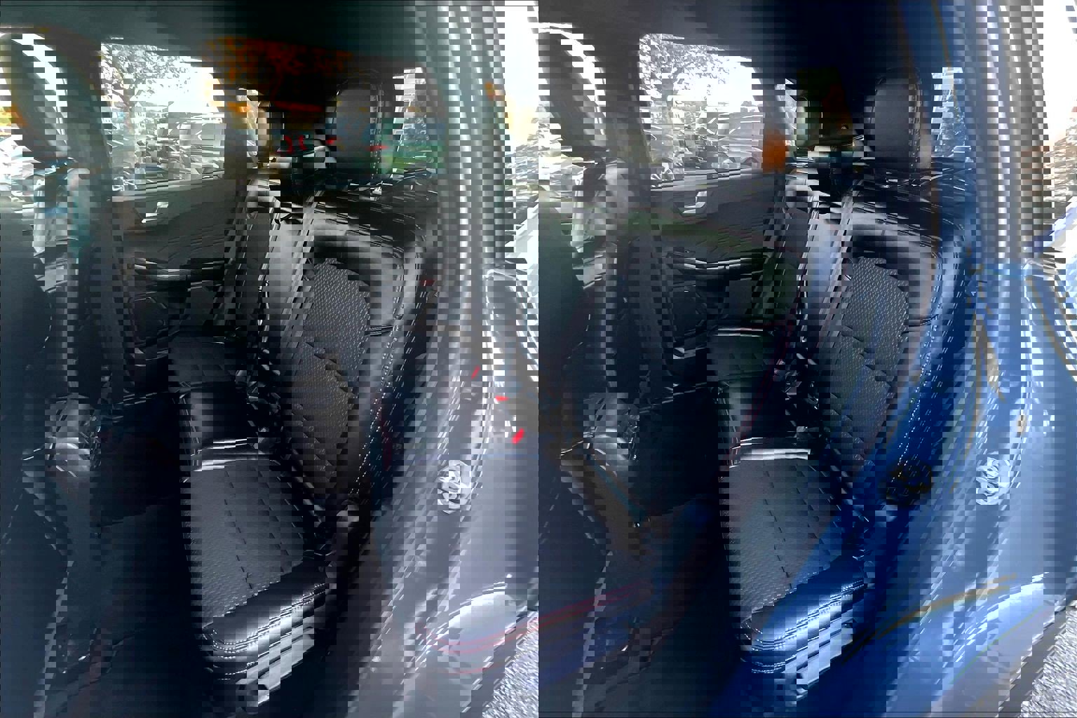 Used 2025 Ford Escape ST-Line w/ Cold Weather Package image 24