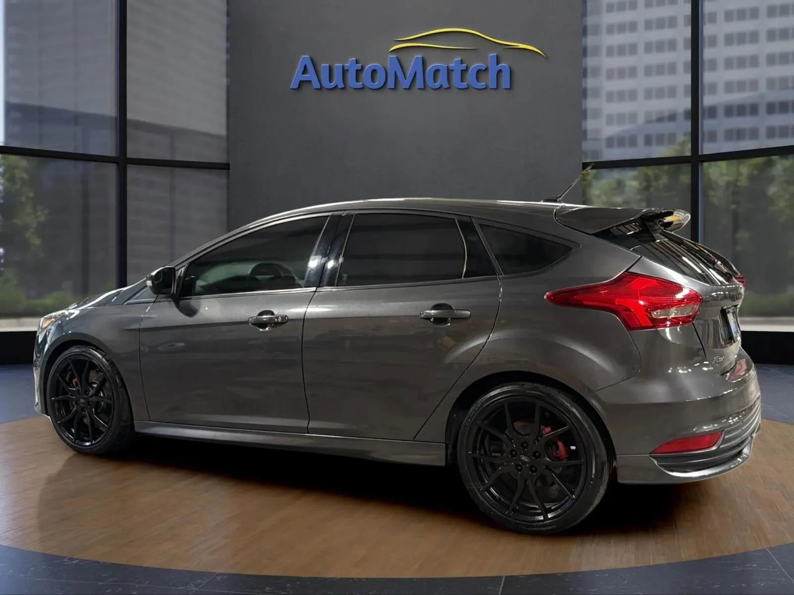 Used 2017 Ford Focus ST w/ Equipment Group 401A image 8