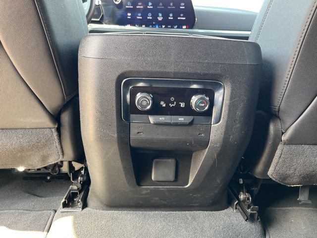 Used 2025 Chevrolet Tahoe Z71 AWD/4WD image 19