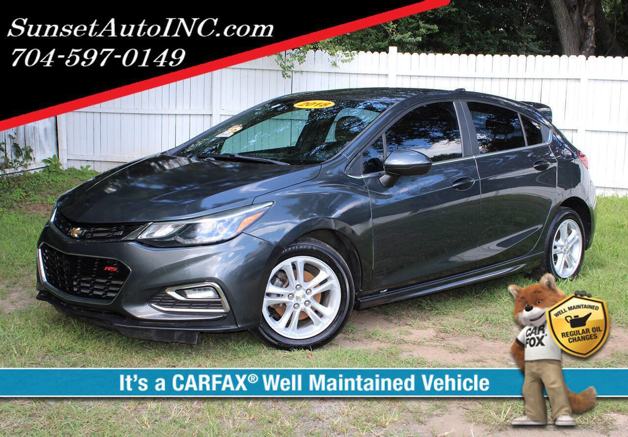 Used 2018 Chevrolet Cruze LT w/ Convenience Package image 1