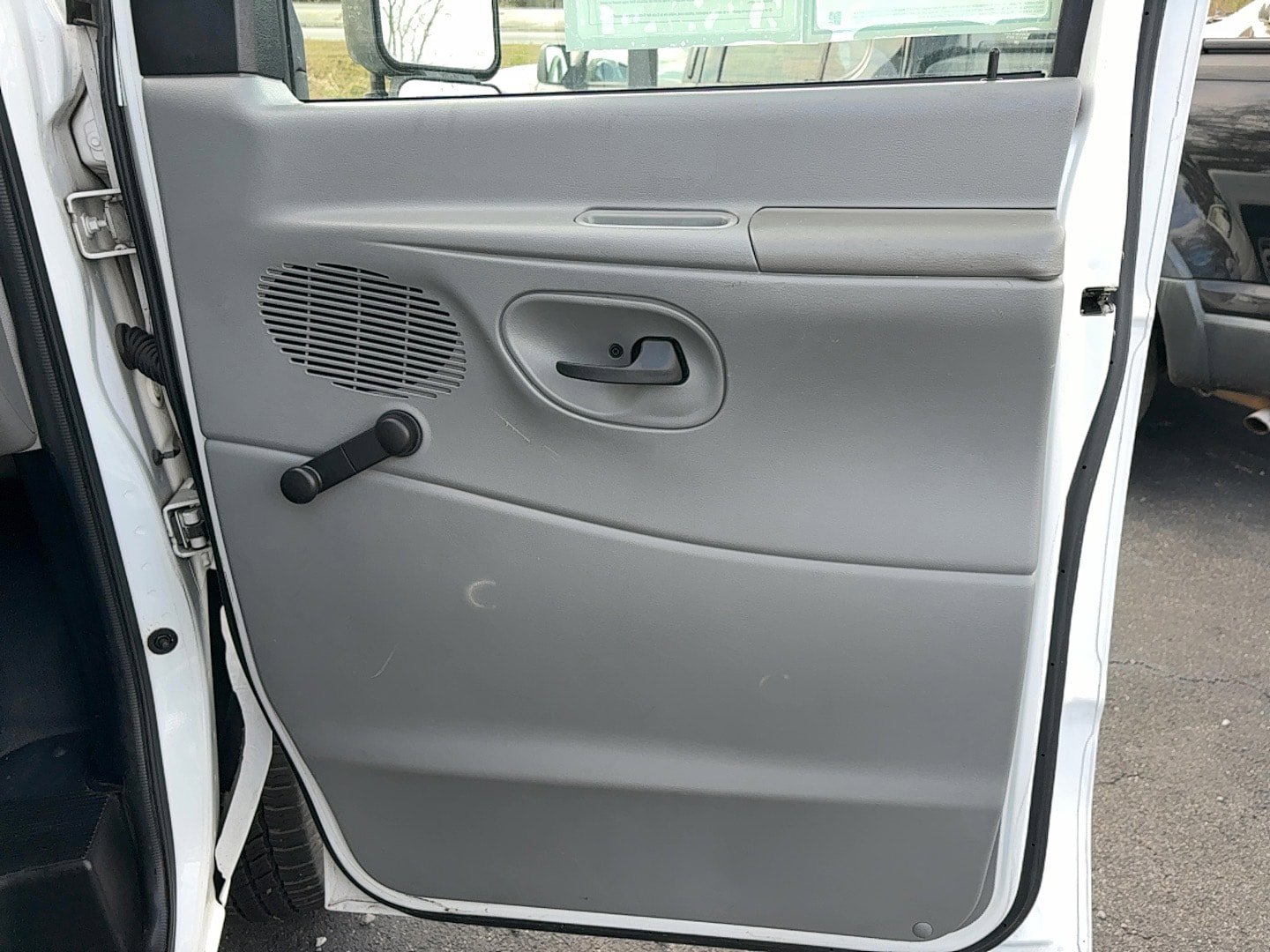 Used 2011 Ford E-450 and Econoline 450 Super Duty RWD image 7