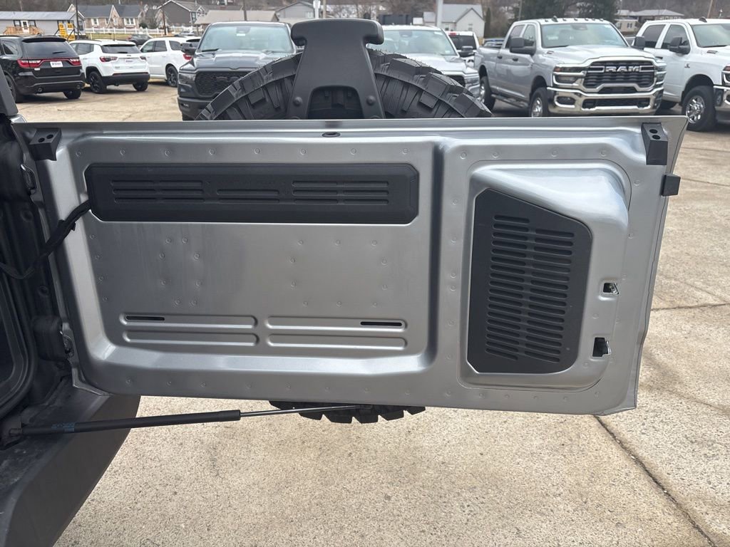 Used 2024 Ford Bronco Big Bend image 14