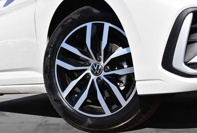 New 2026 Volkswagen Jetta SE image 3