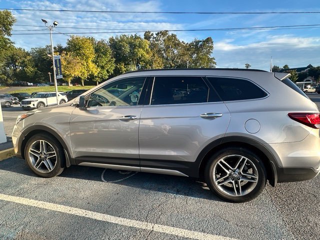 Used 2018 Hyundai Santa Fe Limited AWD/4WD image 1