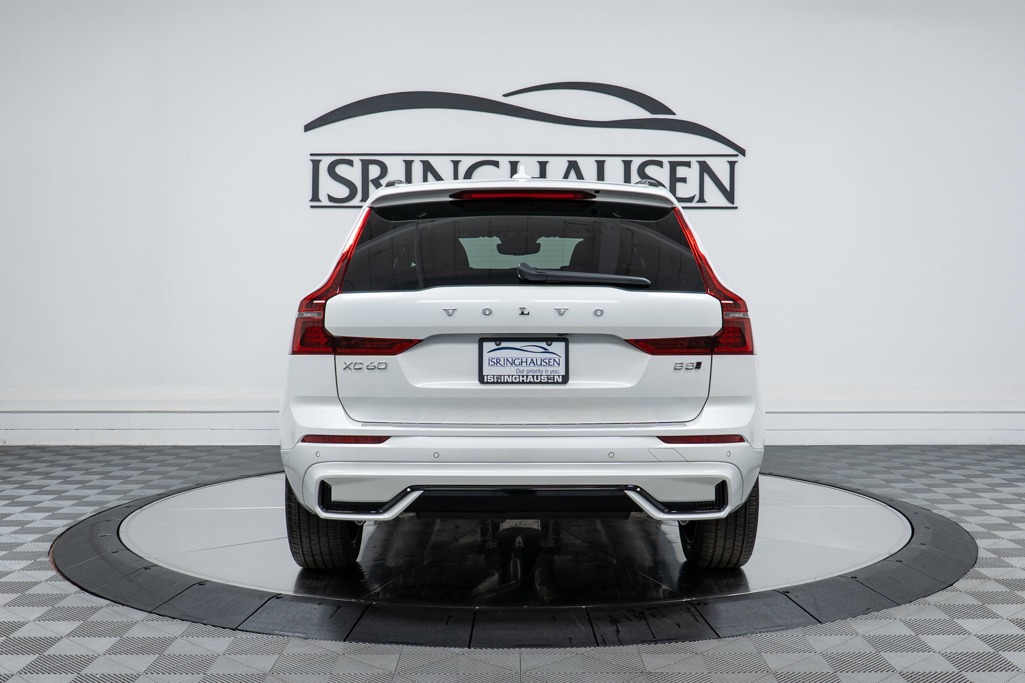 New 2026 Volvo XC60 B5 Plus w/ Climate Package image 6