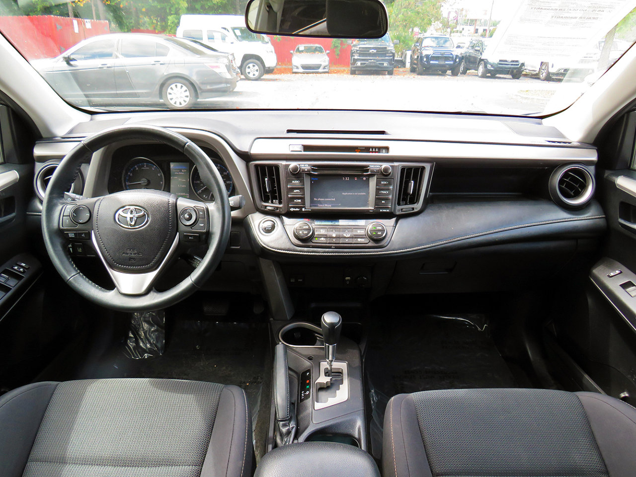 Used 2018 Toyota RAV4 XLE image 23