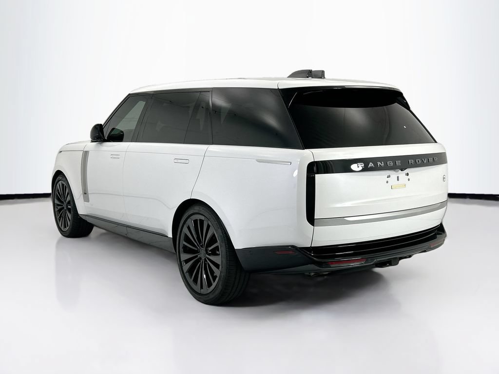 Used 2025 Land Rover Range Rover SV AWD/4WD image 7
