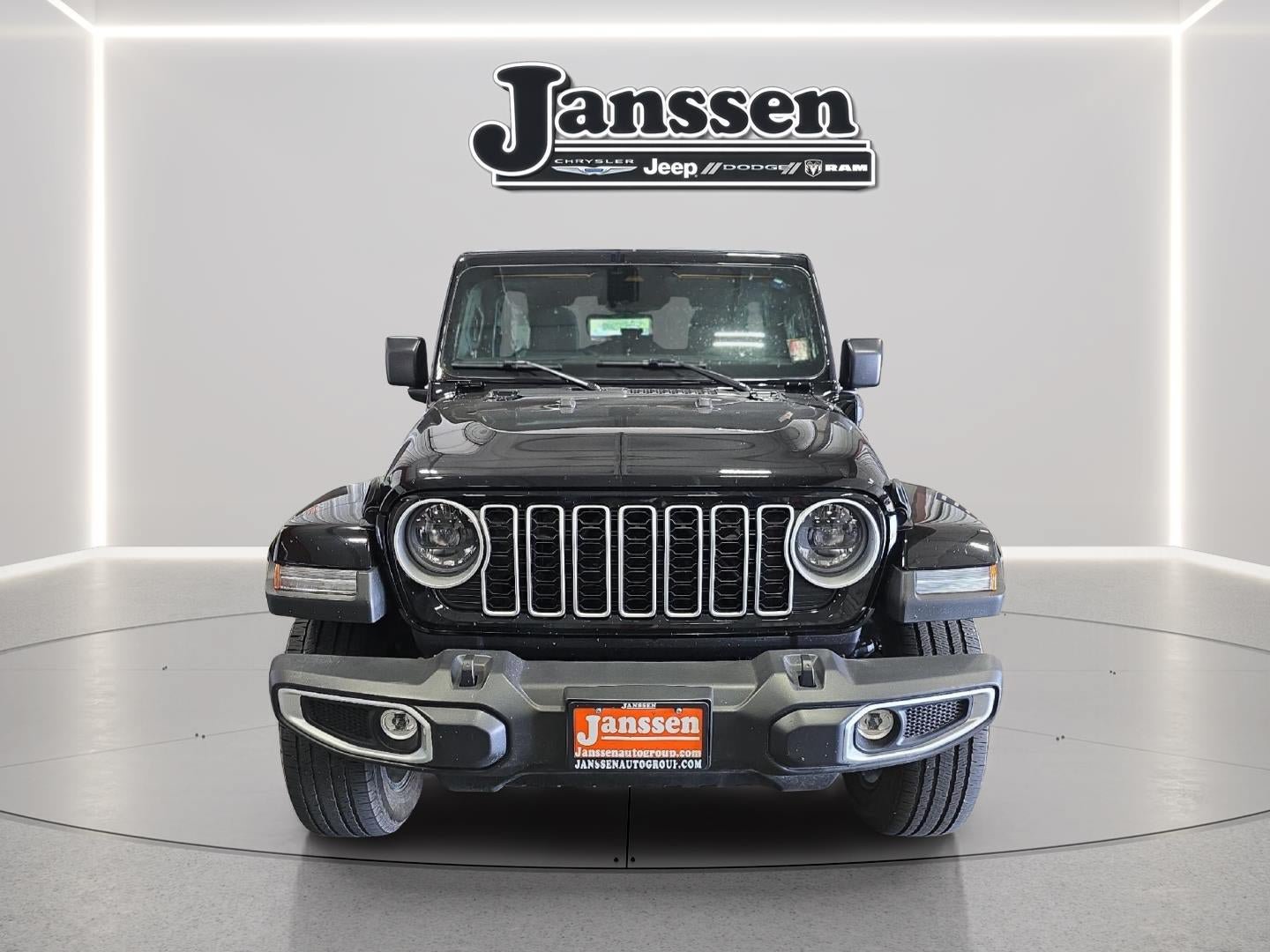 Used 2025 Jeep Wrangler Unlimited Sahara AWD/4WD image 7