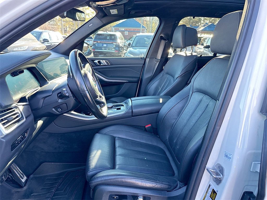 Used 2022 BMW X5 xDrive40i w/ M Sport Package image 8
