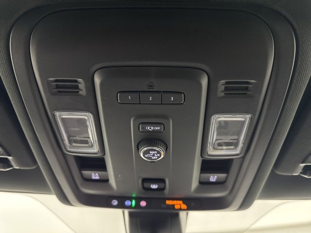 Used 2021 Chevrolet Tahoe Z71 image 22