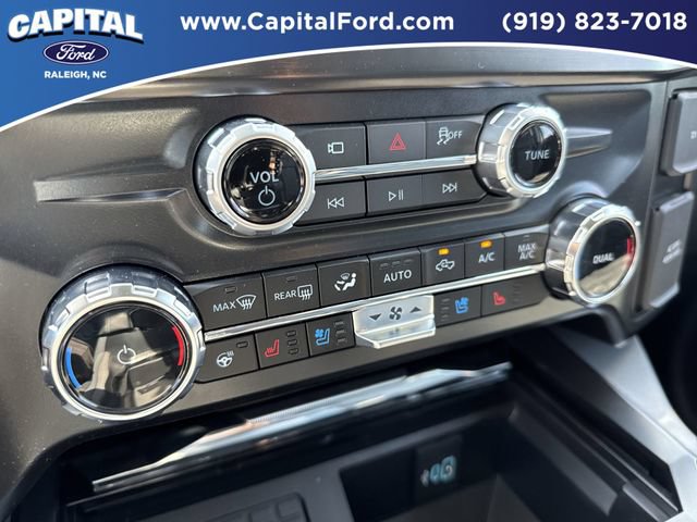 New 2026 Ford F250 Lariat w/ Black Appearance Package AWD/4WD image 30