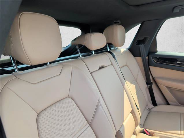 Used 2020 Porsche Cayenne AWD/4WD image 17