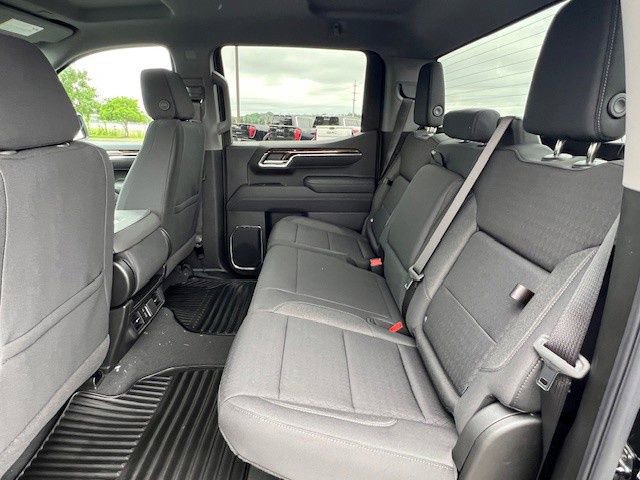 New 2026 GMC Sierra 1500 Elevation image 15