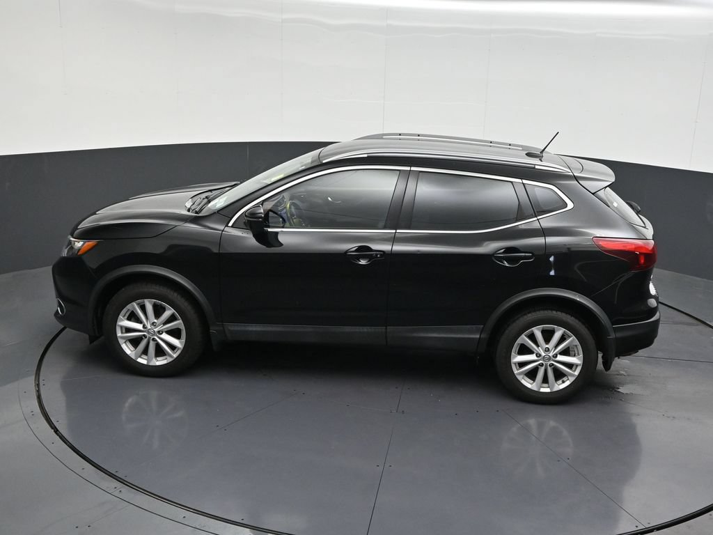 Used 2018 Nissan Rogue Sport SV w/ SV Technology Package AWD/4WD image 16